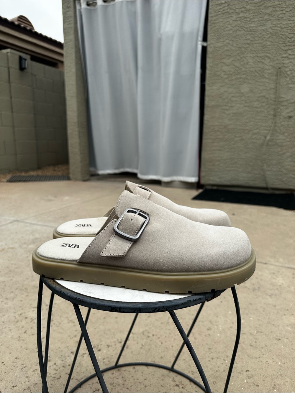 Zara Men’s Mules